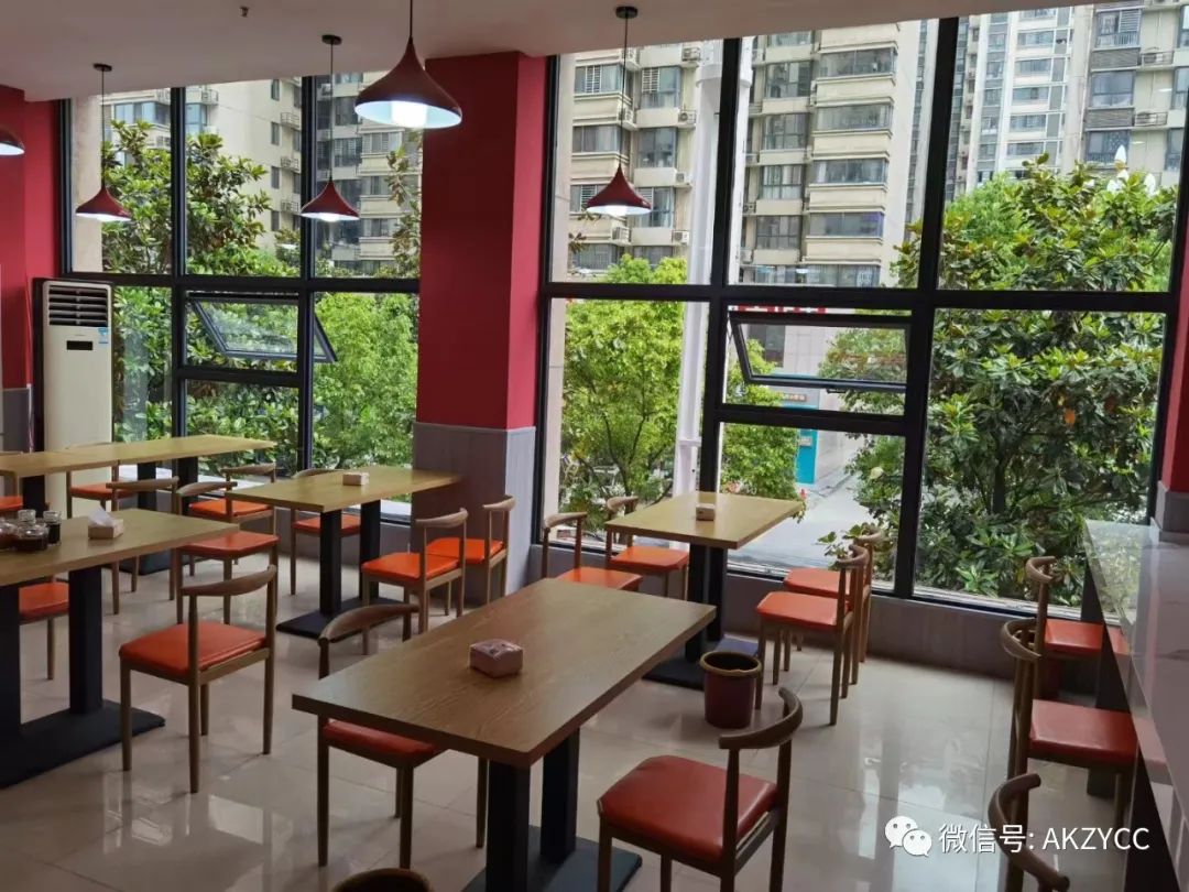 “教场坝紫阳砂锅”高新现代城店开业啦!