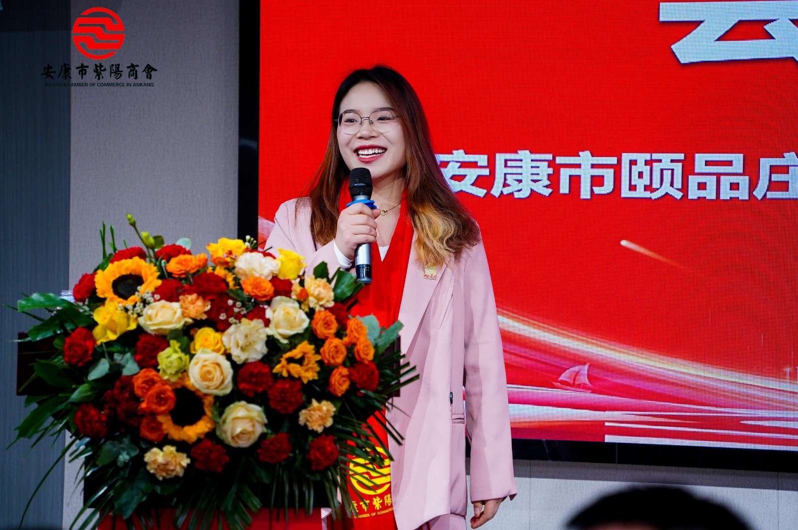 携手奋进 共赢未来---优米app ios第二届会员代表大会第三次会议胜利召开！